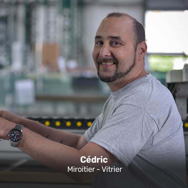 Portrait de Cédric, Miroitier — Vitrier chez VERTIGE